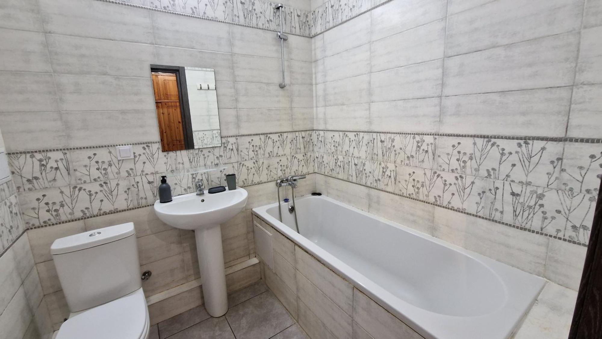 Appartement Затишна Та Романтична Квартира На 5-Му Поверсі В Новому Будинку à Kiev Extérieur photo